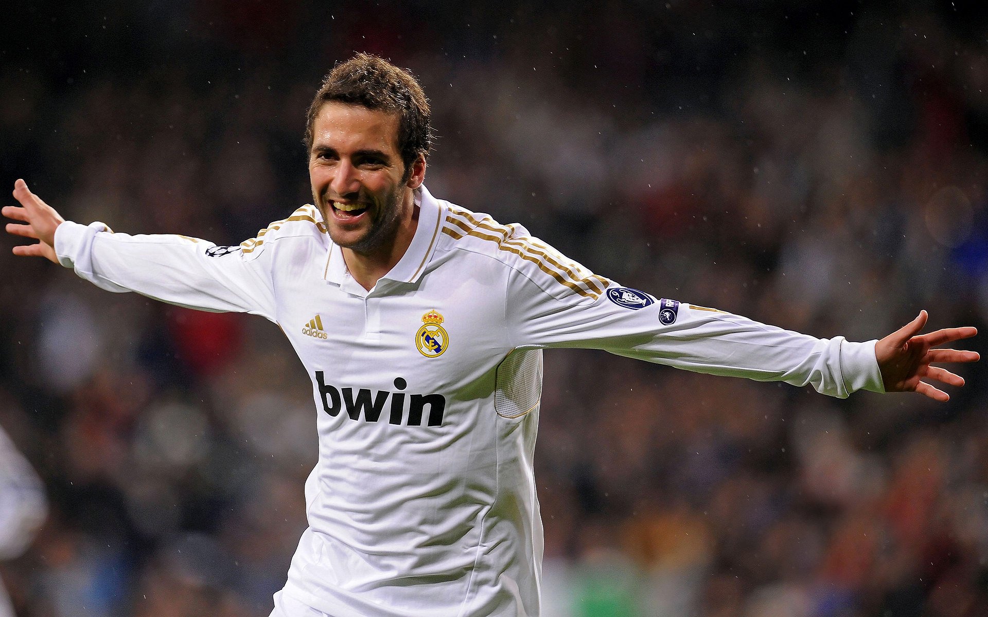 赛事焦点报道吸引千万关注，赛事焦点报道吸引千万关注的句子